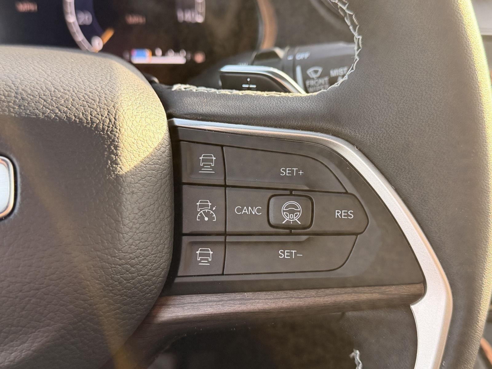 2026 Jeep Grand Cherokee GRAND CHEROKEE LAREDO ALTITUDE 4X4