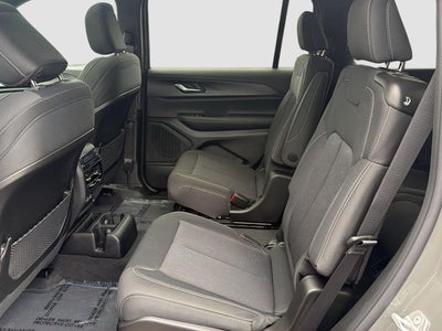 2027 Jeep Grand Cherokee GRAND CHEROKEE L LAREDO X 4X4