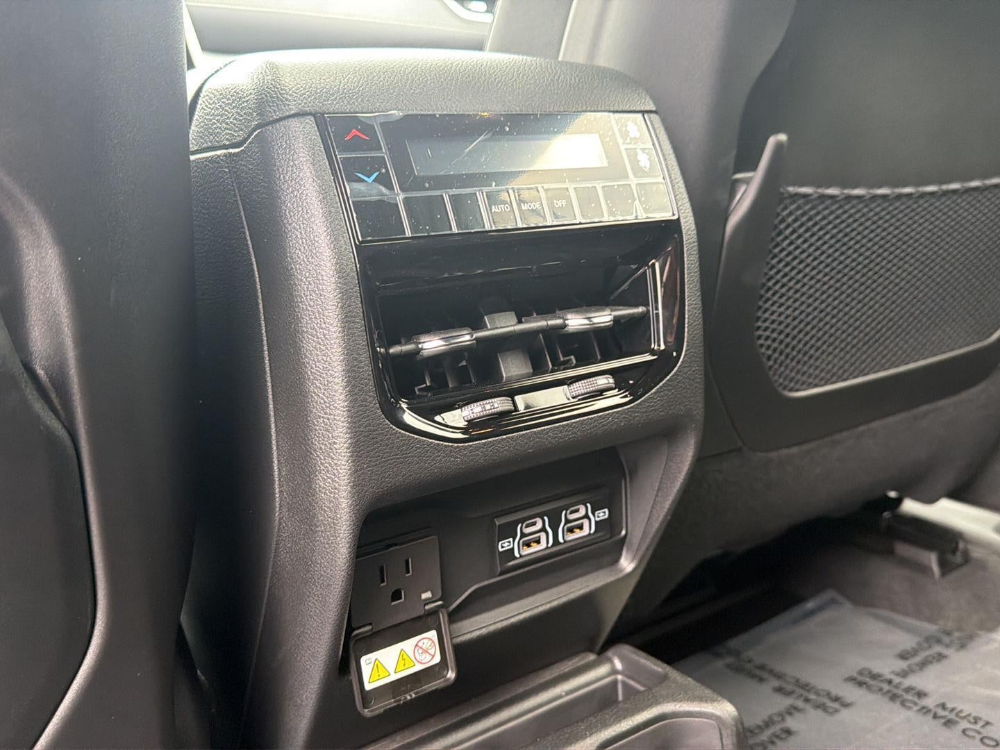 2027 Jeep Grand Cherokee GRAND CHEROKEE L LAREDO X 4X4