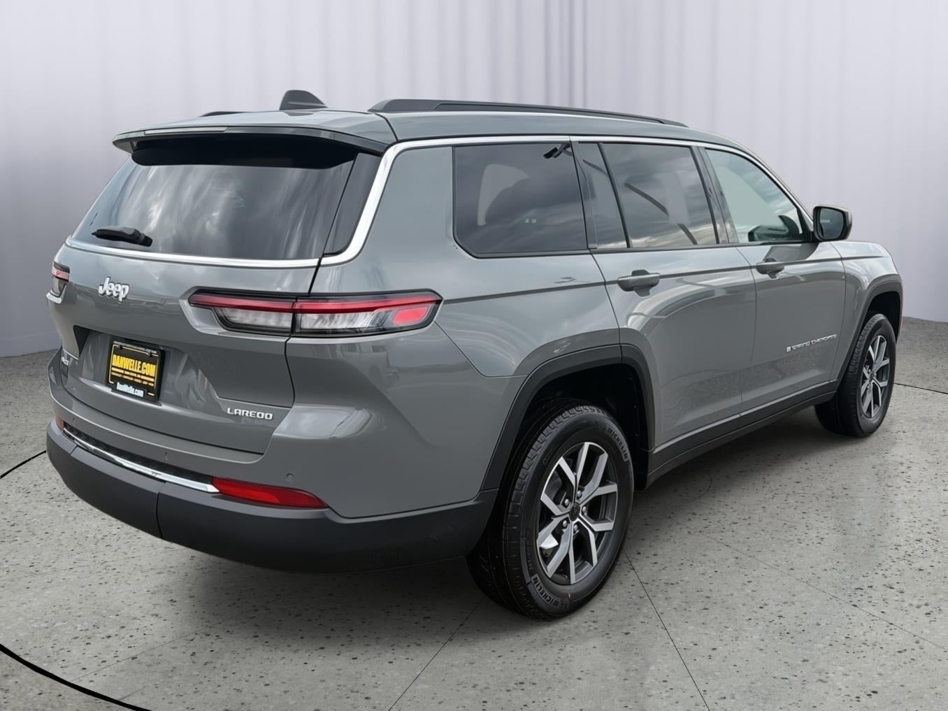 2027 Jeep Grand Cherokee GRAND CHEROKEE L LAREDO X 4X4