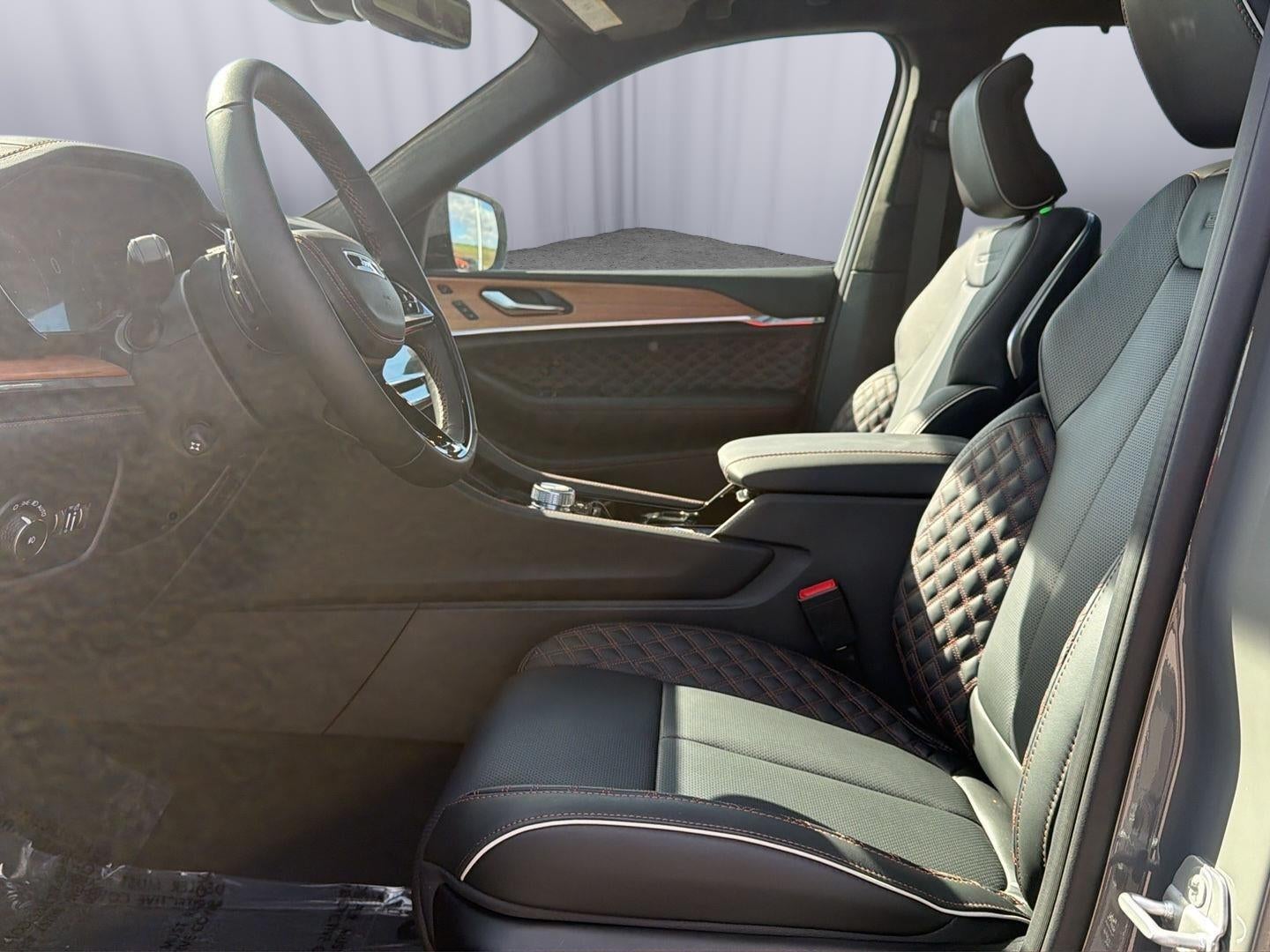 2027 Jeep Grand Cherokee GRAND CHEROKEE L SUMMIT 4X4