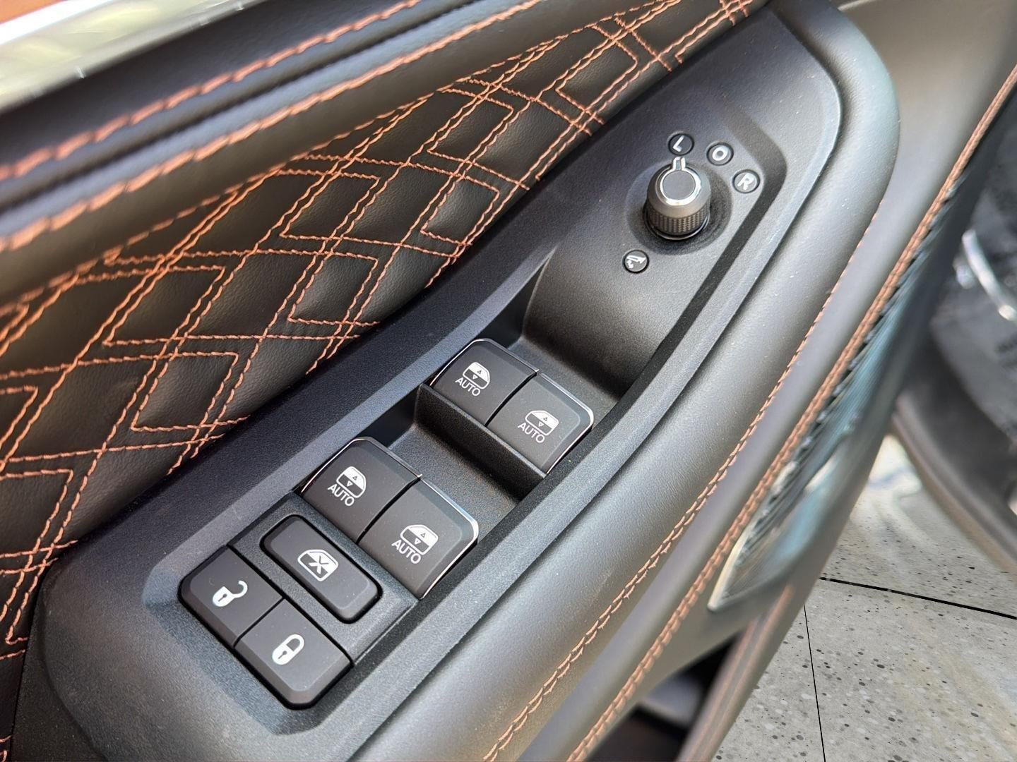 2027 Jeep Grand Cherokee GRAND CHEROKEE L SUMMIT 4X4