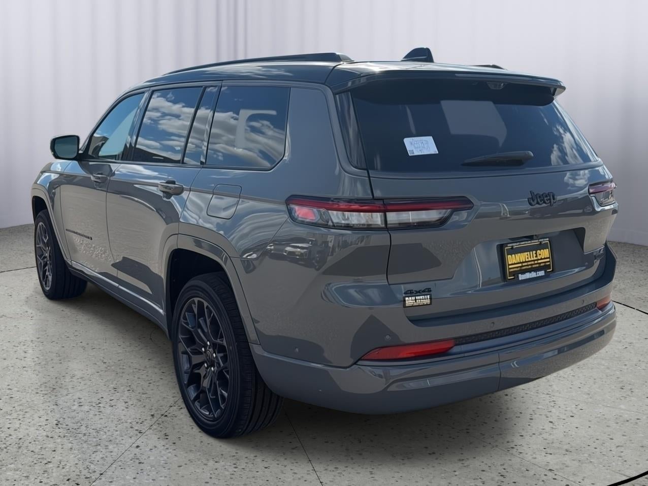 2027 Jeep Grand Cherokee GRAND CHEROKEE L SUMMIT 4X4