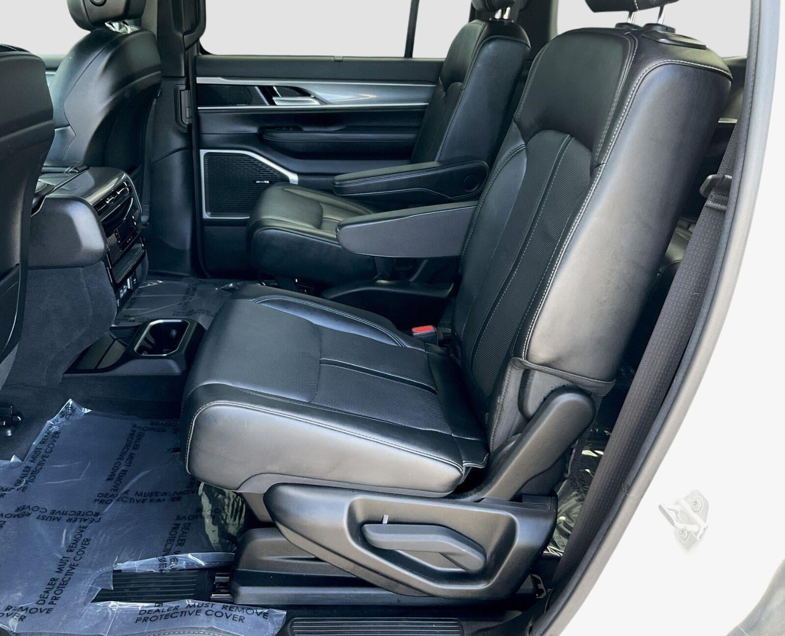 2022 Jeep Wagoneer Series III Carbide
