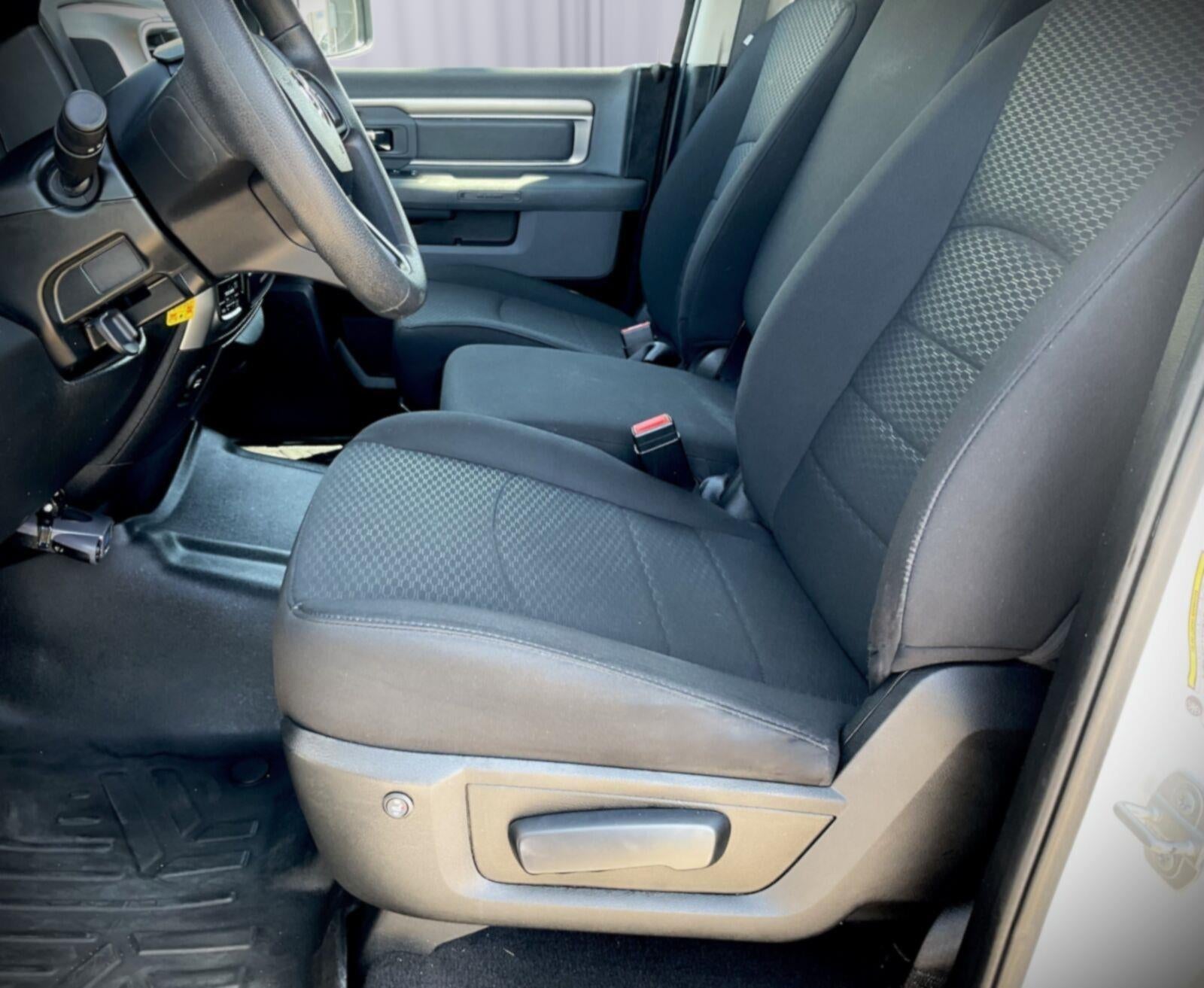 2020 RAM 1500 Classic Warlock Quad Cab 4x4 6'4' Box