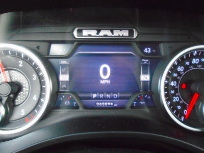 2022 RAM 1500 Big Horn Crew Cab 4x4 5'7' Box