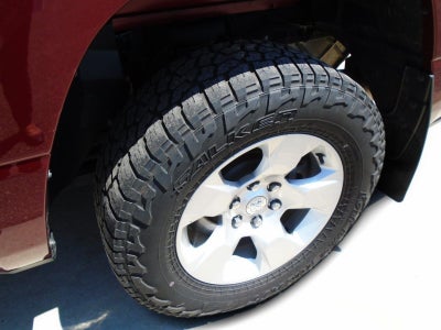 2022 RAM 1500 Big Horn Crew Cab 4x4 5'7' Box