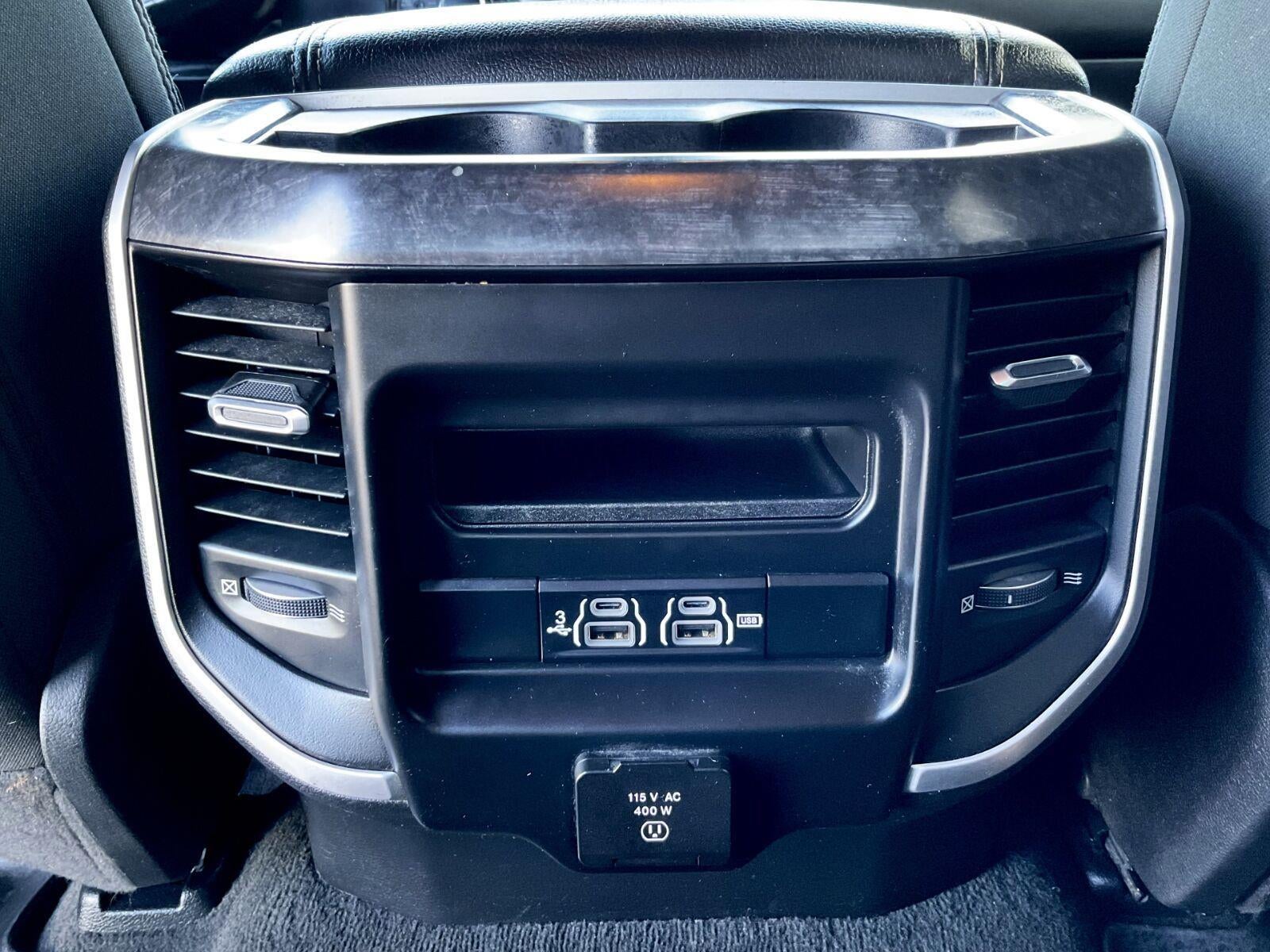2020 RAM 1500 Big Horn Crew Cab 4x4 5'7' Box