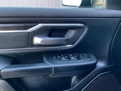 2020 RAM 1500 Big Horn Crew Cab 4x4 5'7' Box