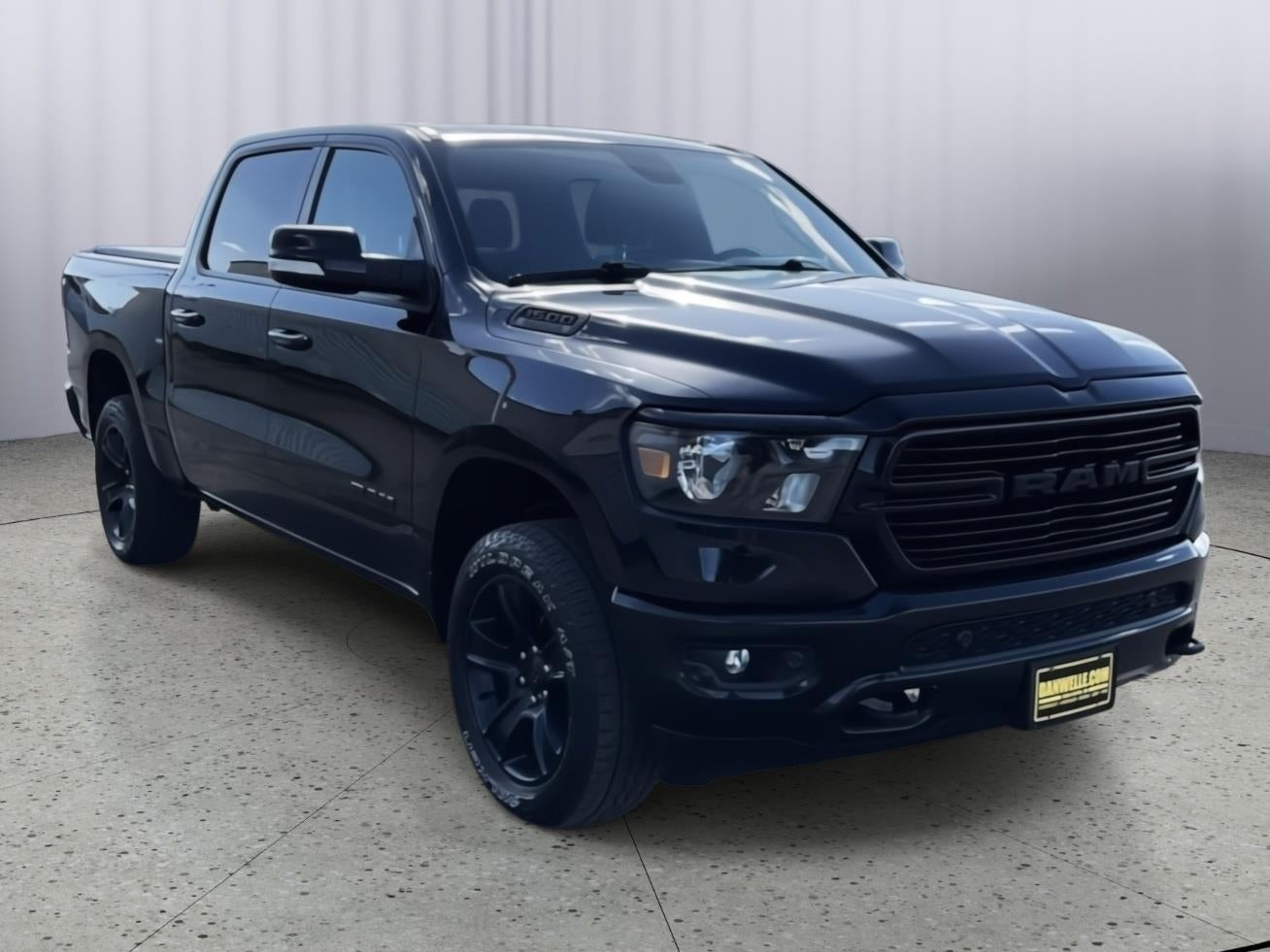 2020 RAM 1500 Big Horn Crew Cab 4x4 5'7' Box