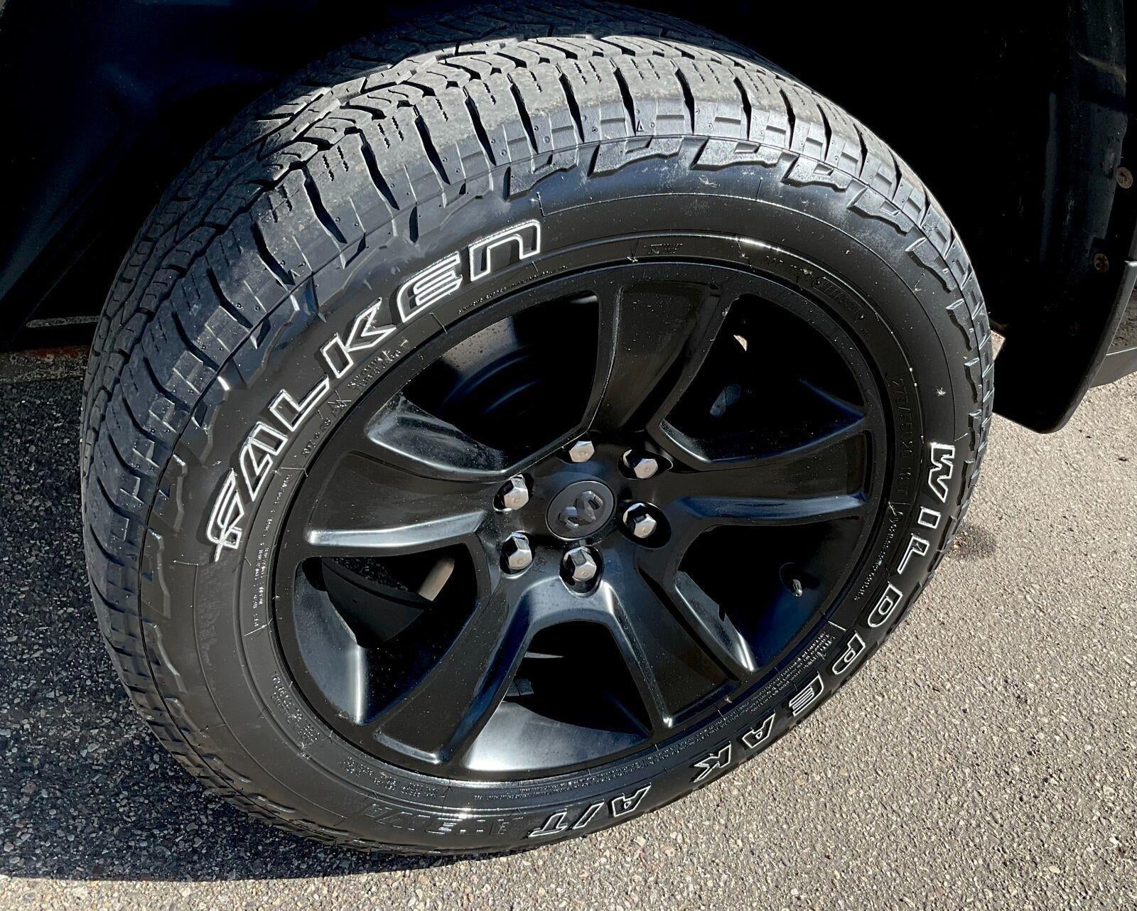 2020 RAM 1500 Big Horn Crew Cab 4x4 5'7' Box
