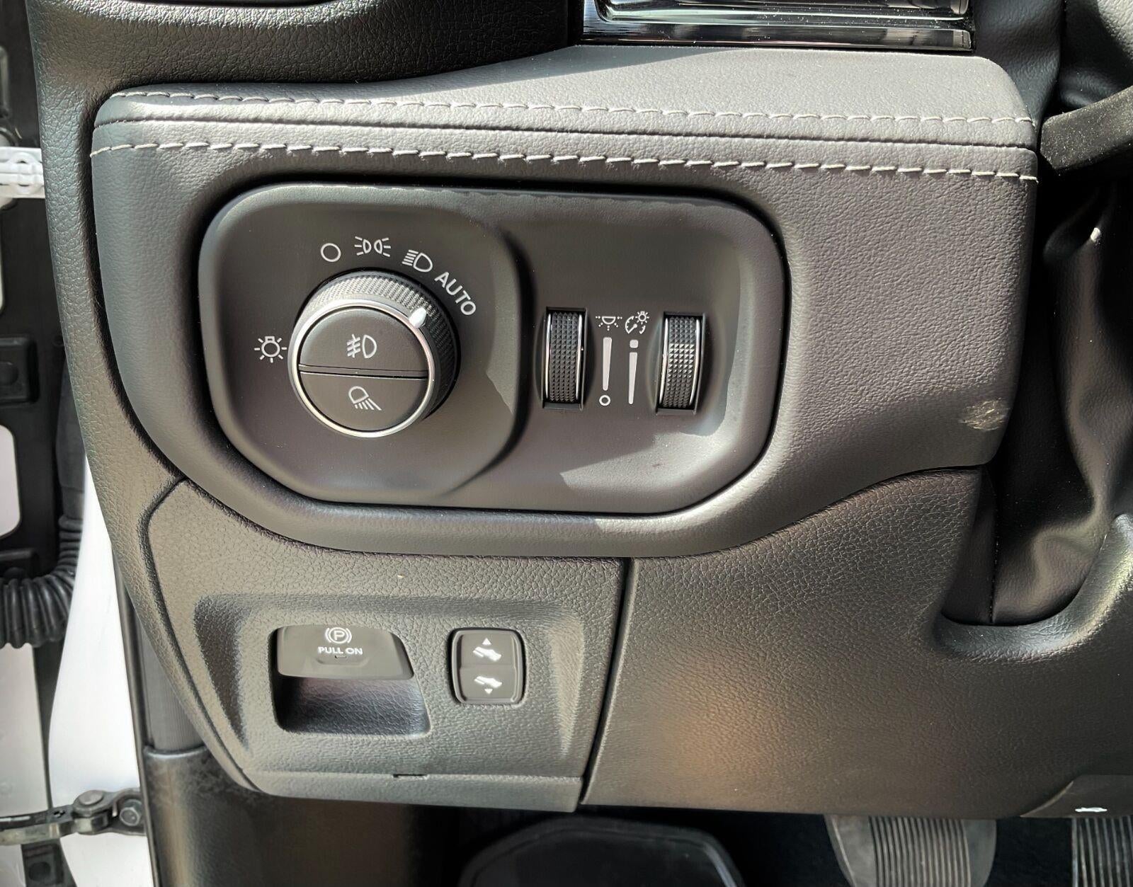 2026 RAM 1500 Limited Crew Cab 4x4 5'7' Box