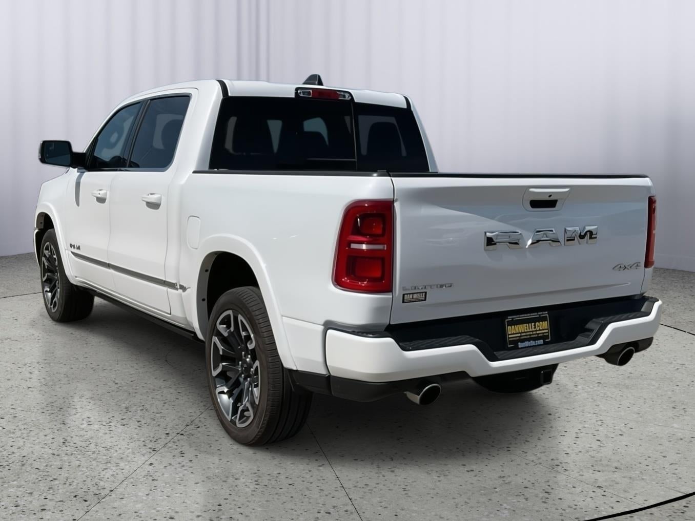 2026 RAM 1500 Limited Crew Cab 4x4 5'7' Box