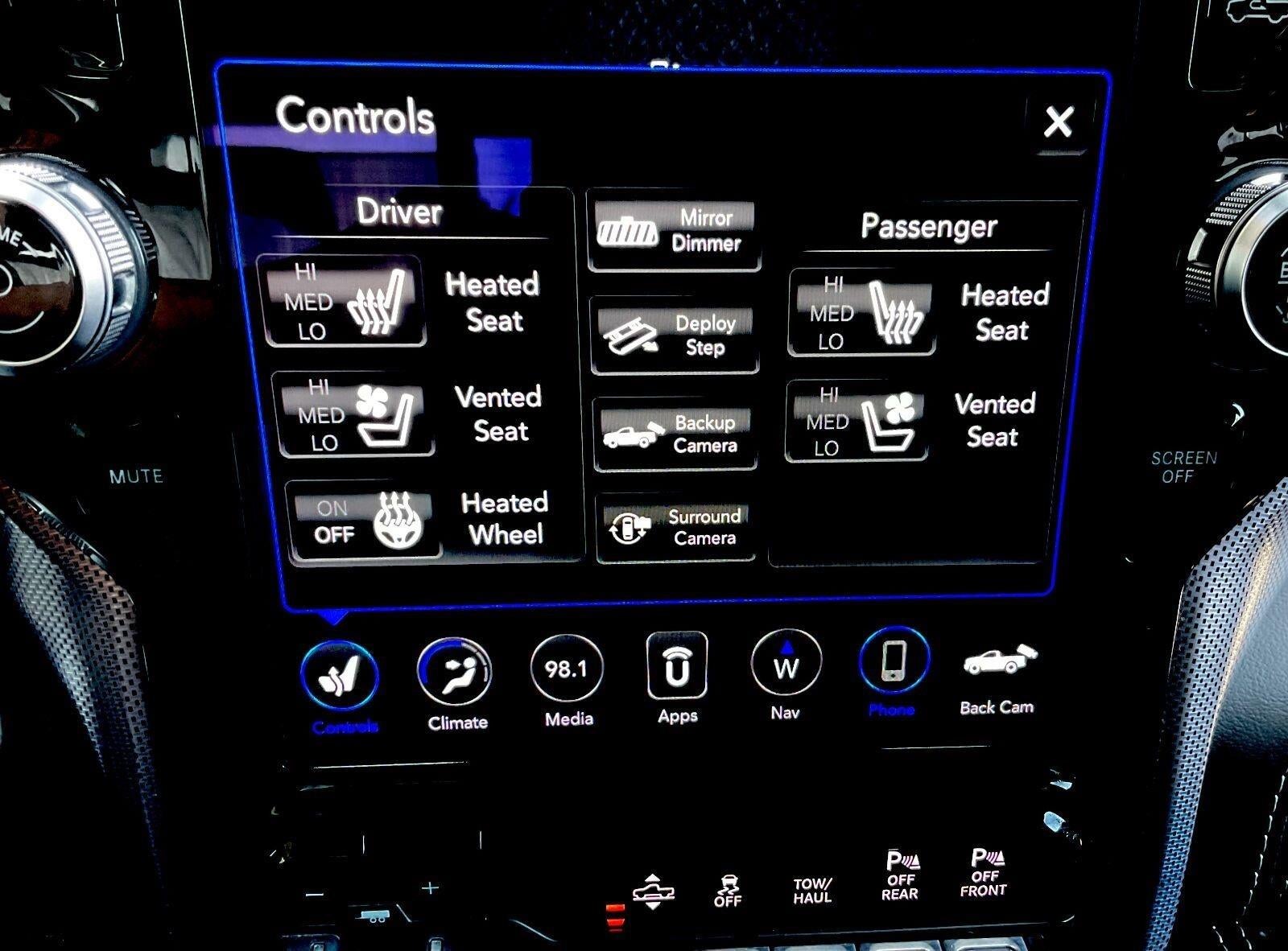 2019 RAM 1500 Limited Crew Cab 4x4 5'7' Box