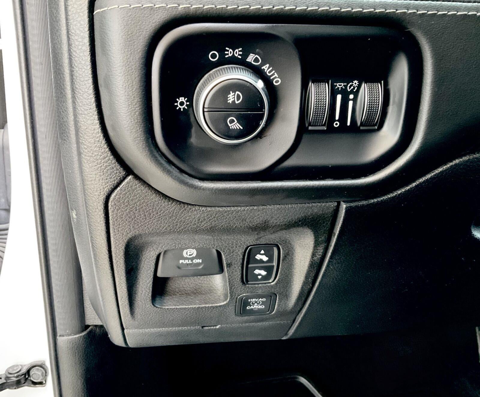 2019 RAM 1500 Limited Crew Cab 4x4 5'7' Box