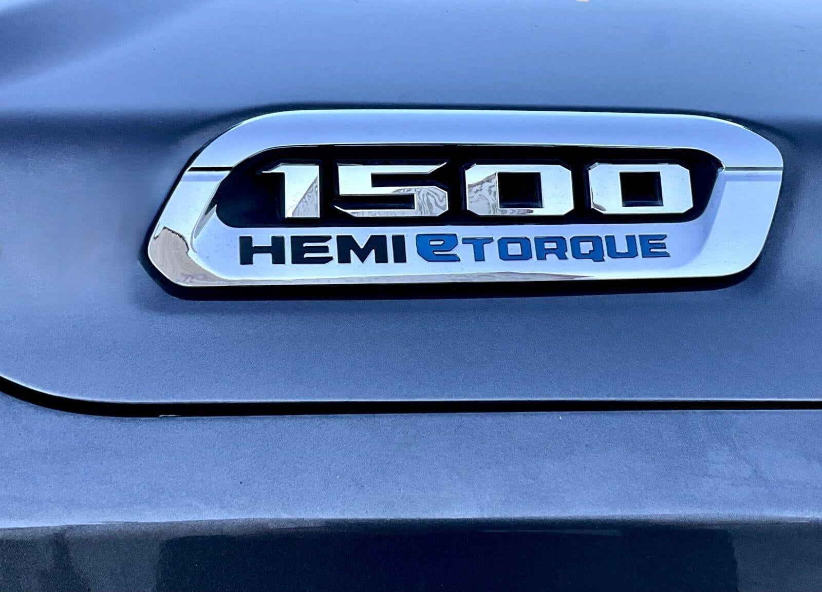 2024 RAM 1500 Laramie Crew Cab 4x4 5'7' Box