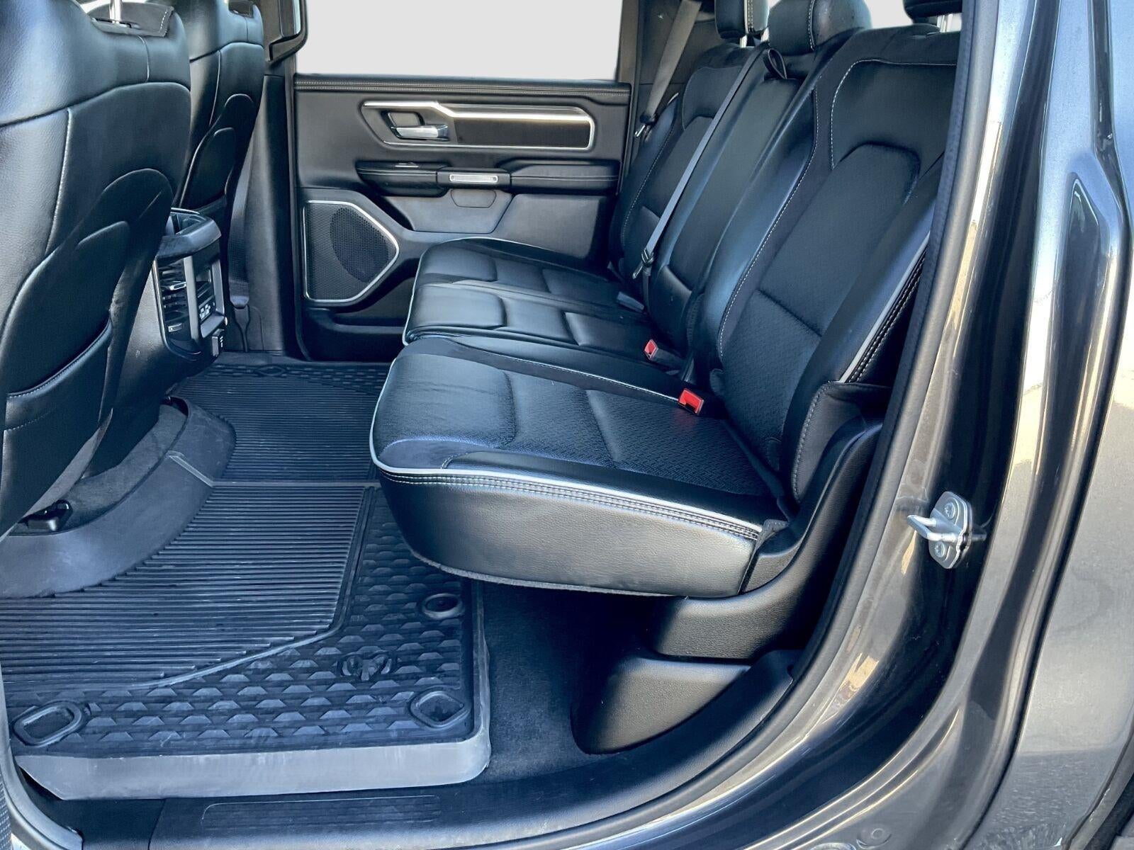 2024 RAM 1500 Laramie Crew Cab 4x4 5'7' Box