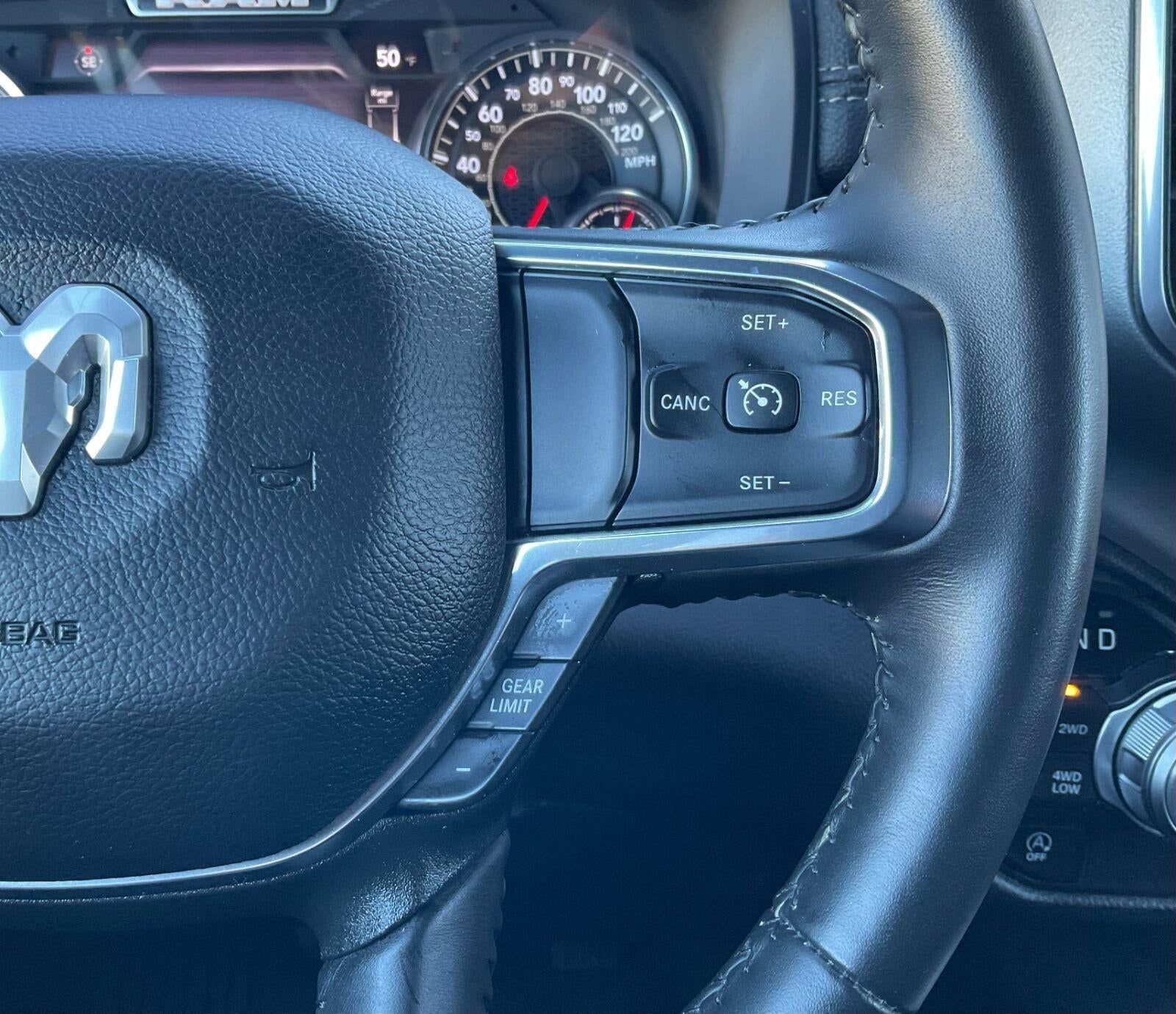 2024 RAM 1500 Laramie Crew Cab 4x4 5'7' Box