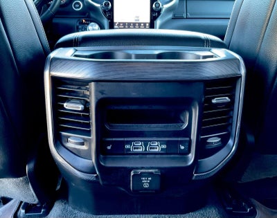 2024 RAM 1500 Laramie Crew Cab 4x4 5'7' Box