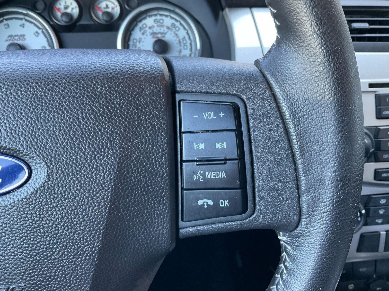 2009 Ford Focus SES