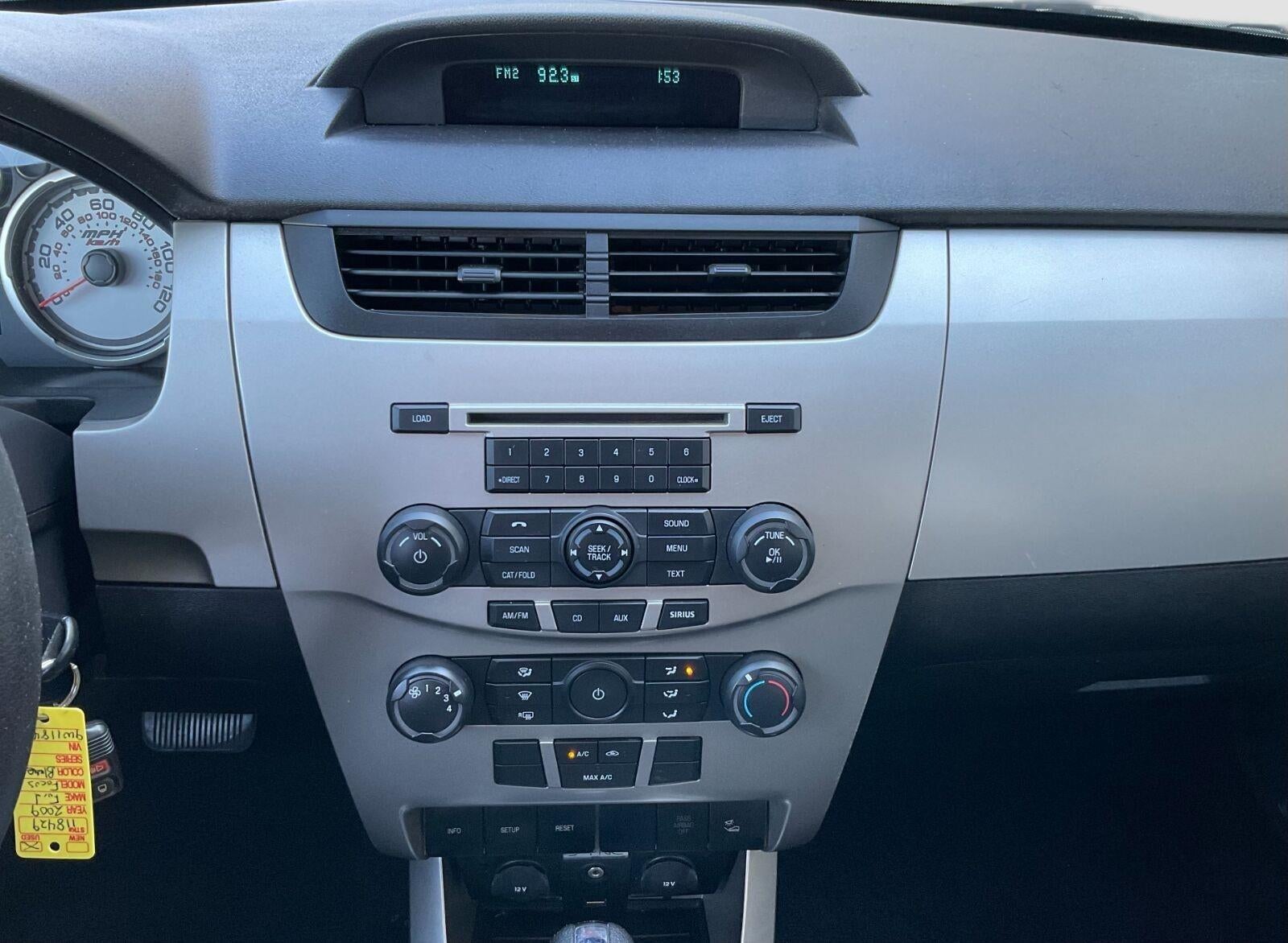 2009 Ford Focus SES