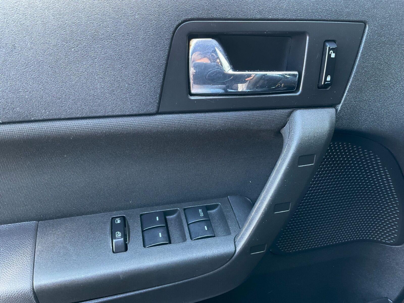 2009 Ford Focus SES