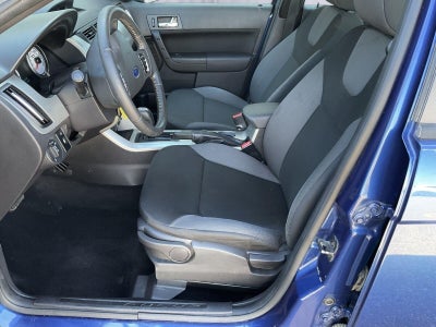 2009 Ford Focus SES