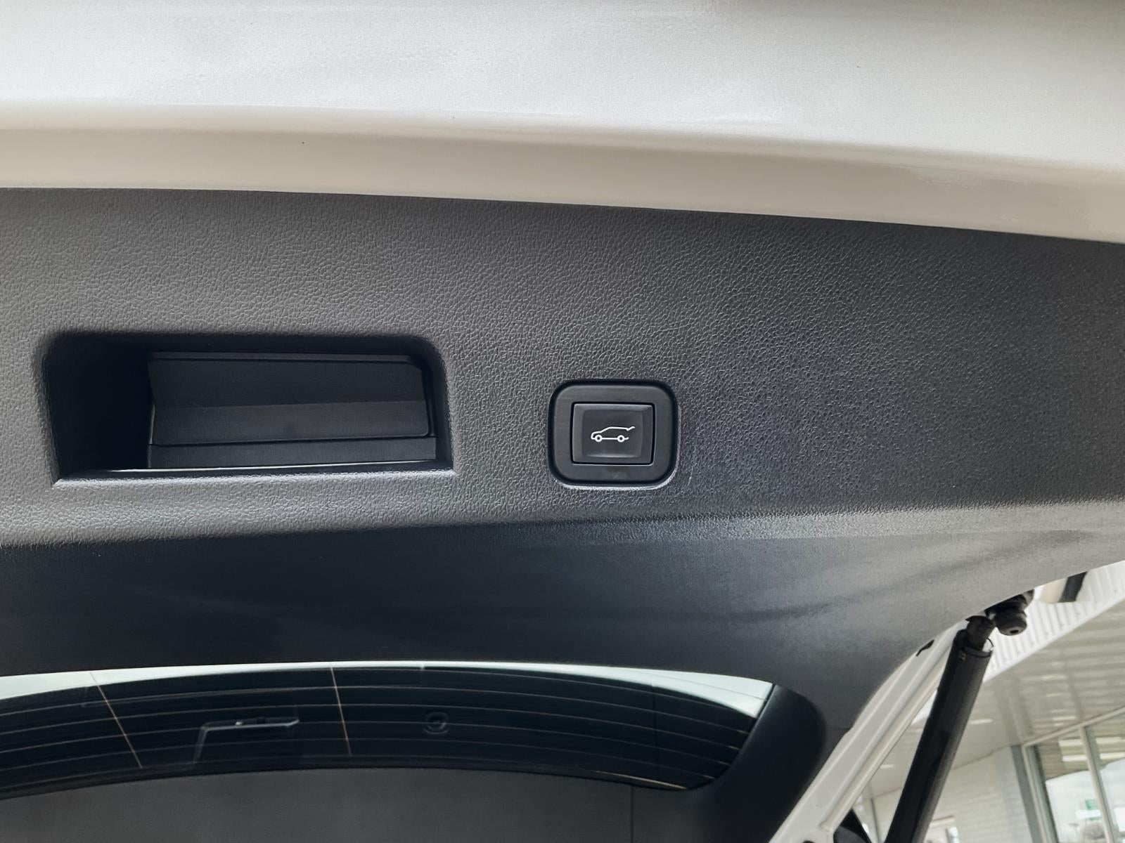 2025 Chevrolet Traverse AWD RS