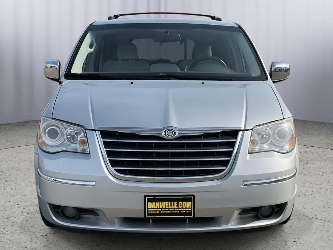 2008 Chrysler Town & Country Limited