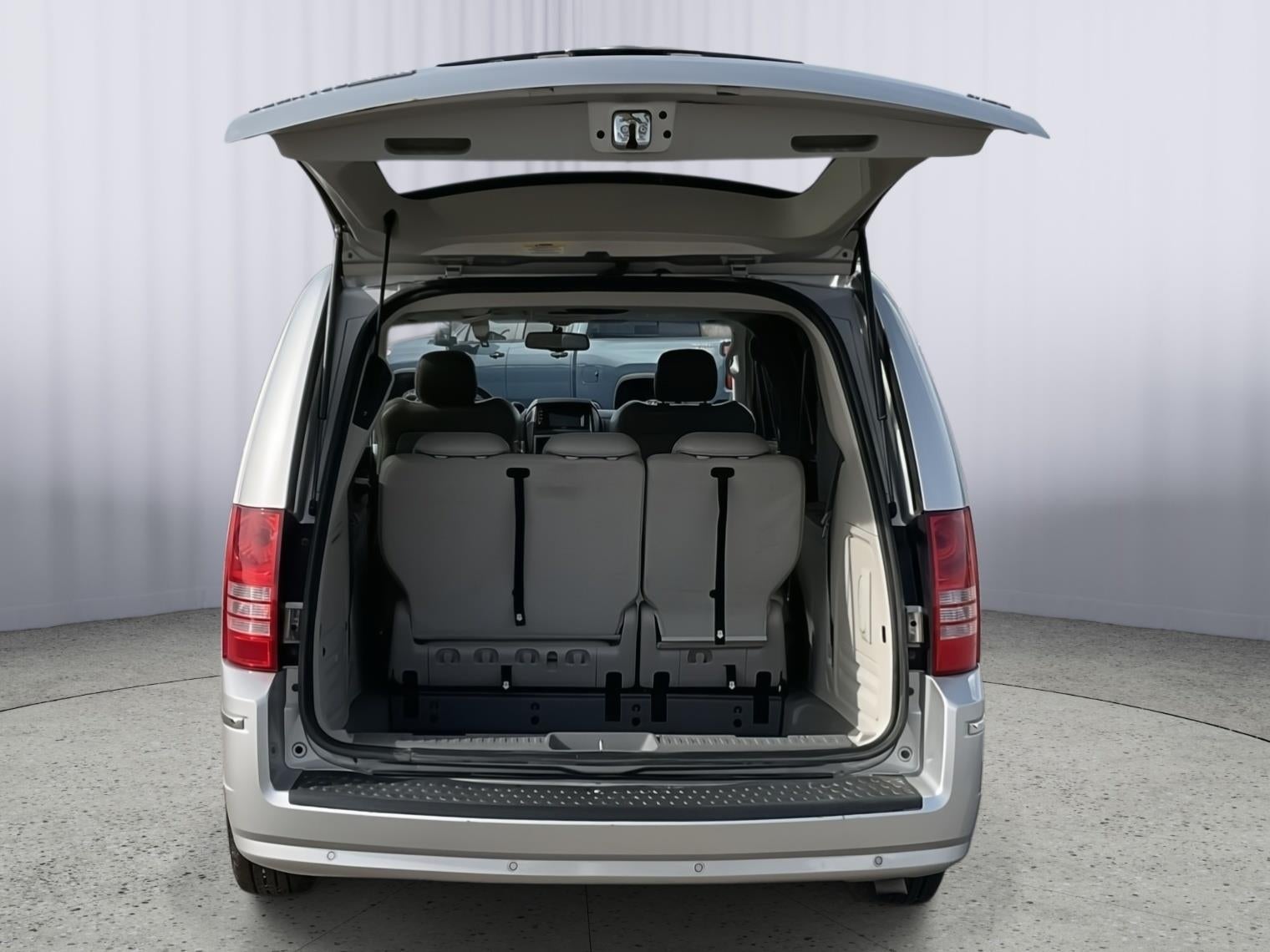 2008 Chrysler Town & Country Limited