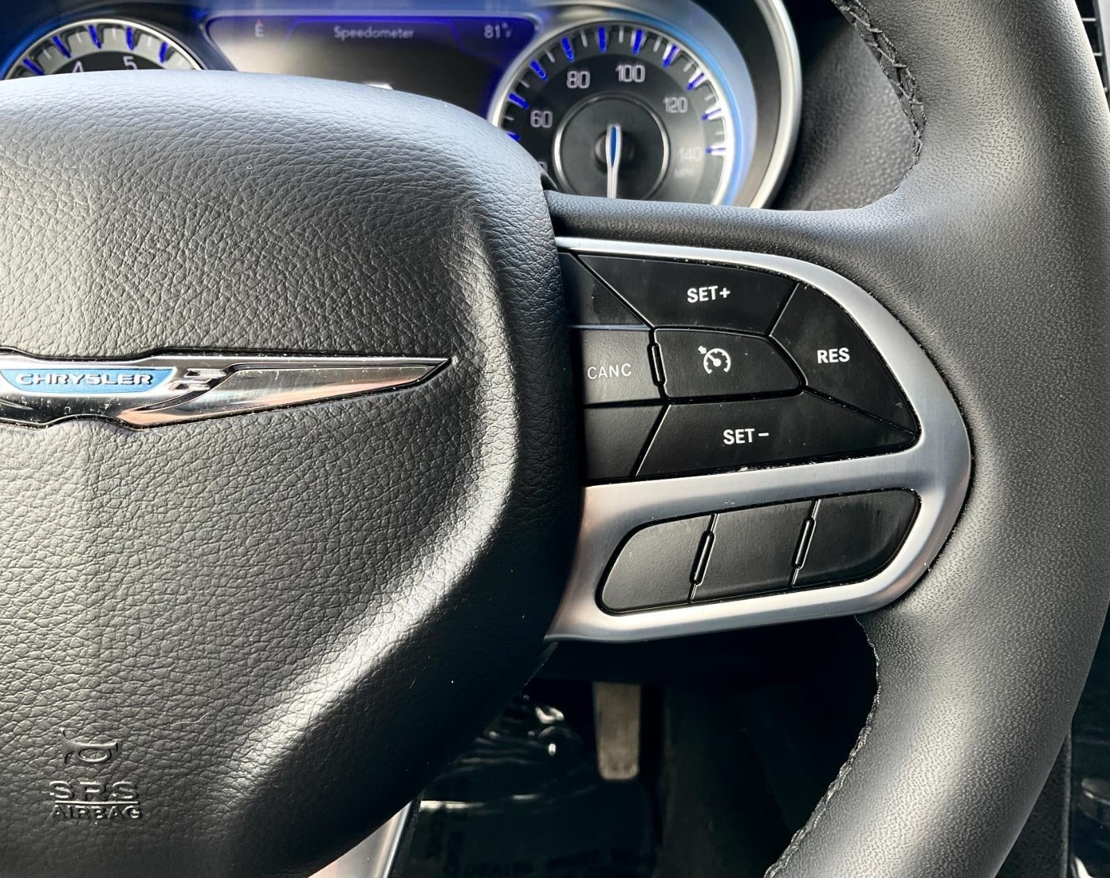 2023 Chrysler 300 Touring L AWD
