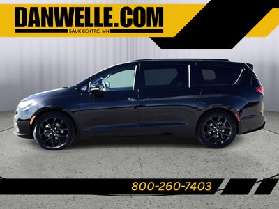 2025 Chrysler Pacifica Limited
