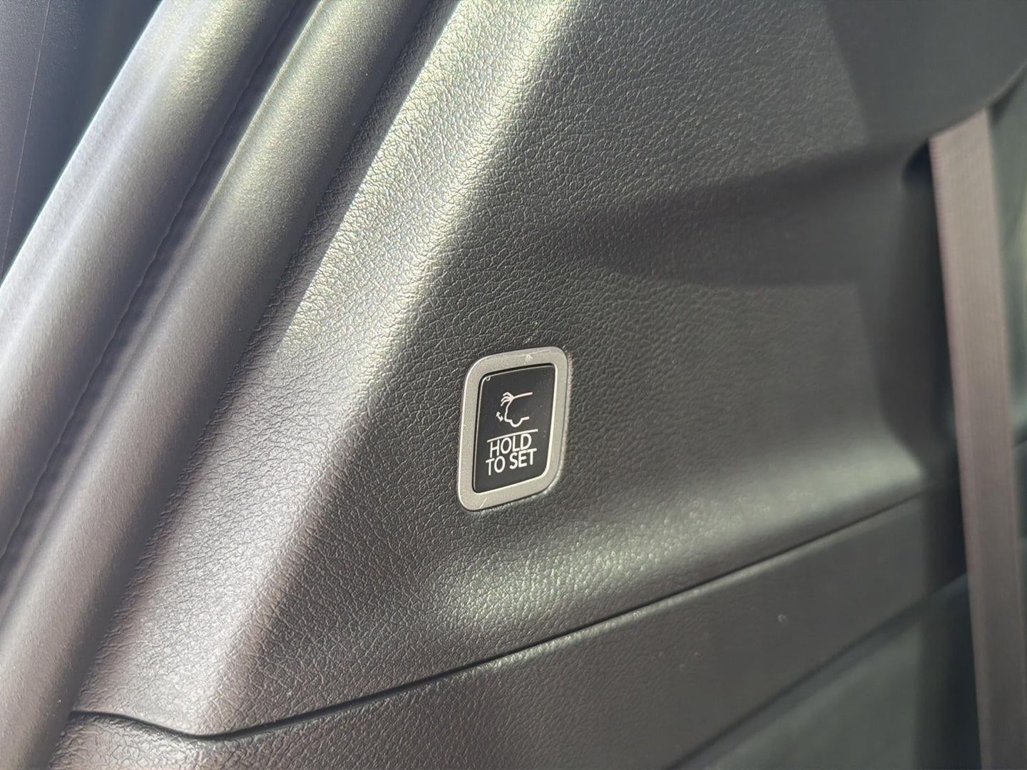 2027 Chrysler Pacifica PACIFICA SELECT AWD