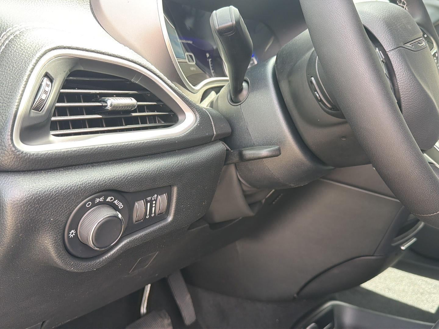 2027 Chrysler Pacifica PACIFICA SELECT AWD