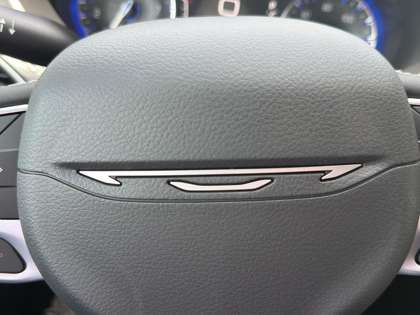2027 Chrysler Pacifica PACIFICA SELECT AWD