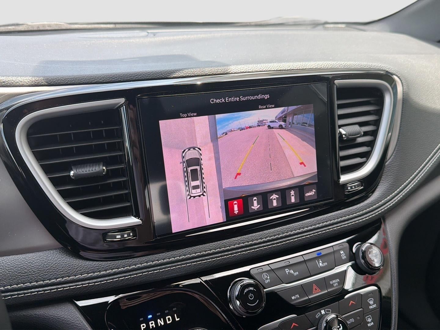 2027 Chrysler Pacifica PACIFICA SELECT AWD