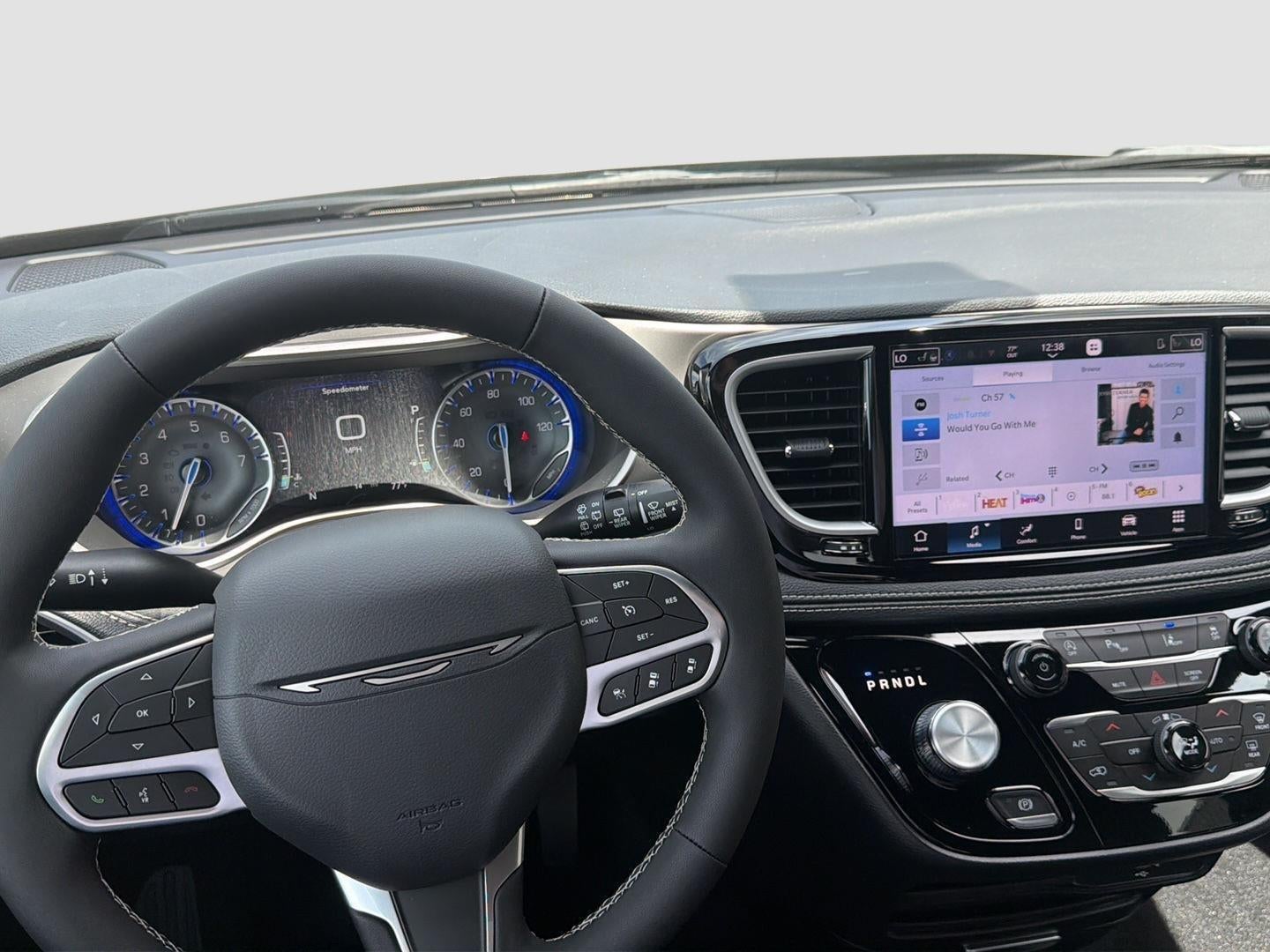 2027 Chrysler Pacifica PACIFICA SELECT AWD