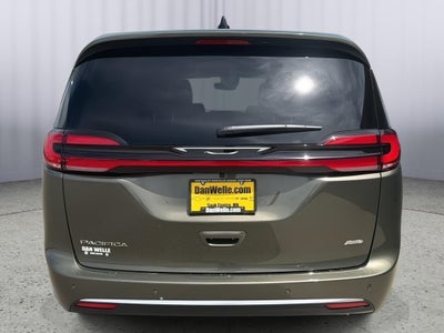 2027 Chrysler Pacifica PACIFICA SELECT AWD