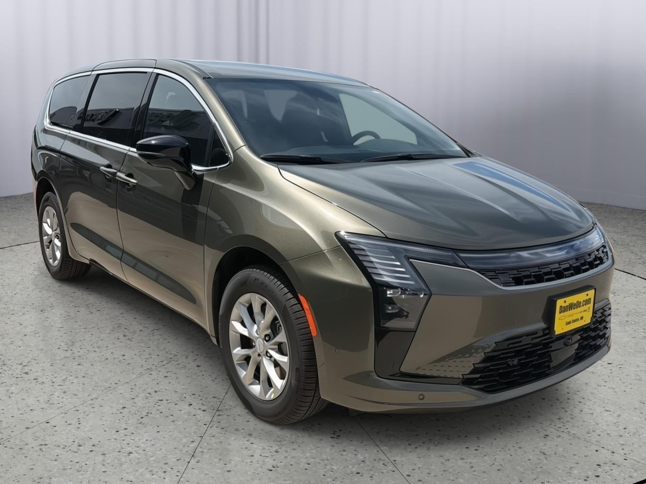 2027 Chrysler Pacifica PACIFICA SELECT AWD