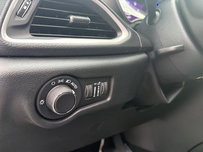 2027 Chrysler Pacifica PACIFICA SELECT AWD