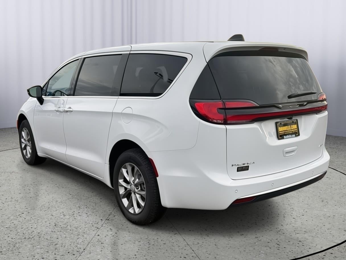 2027 Chrysler Pacifica PACIFICA SELECT AWD