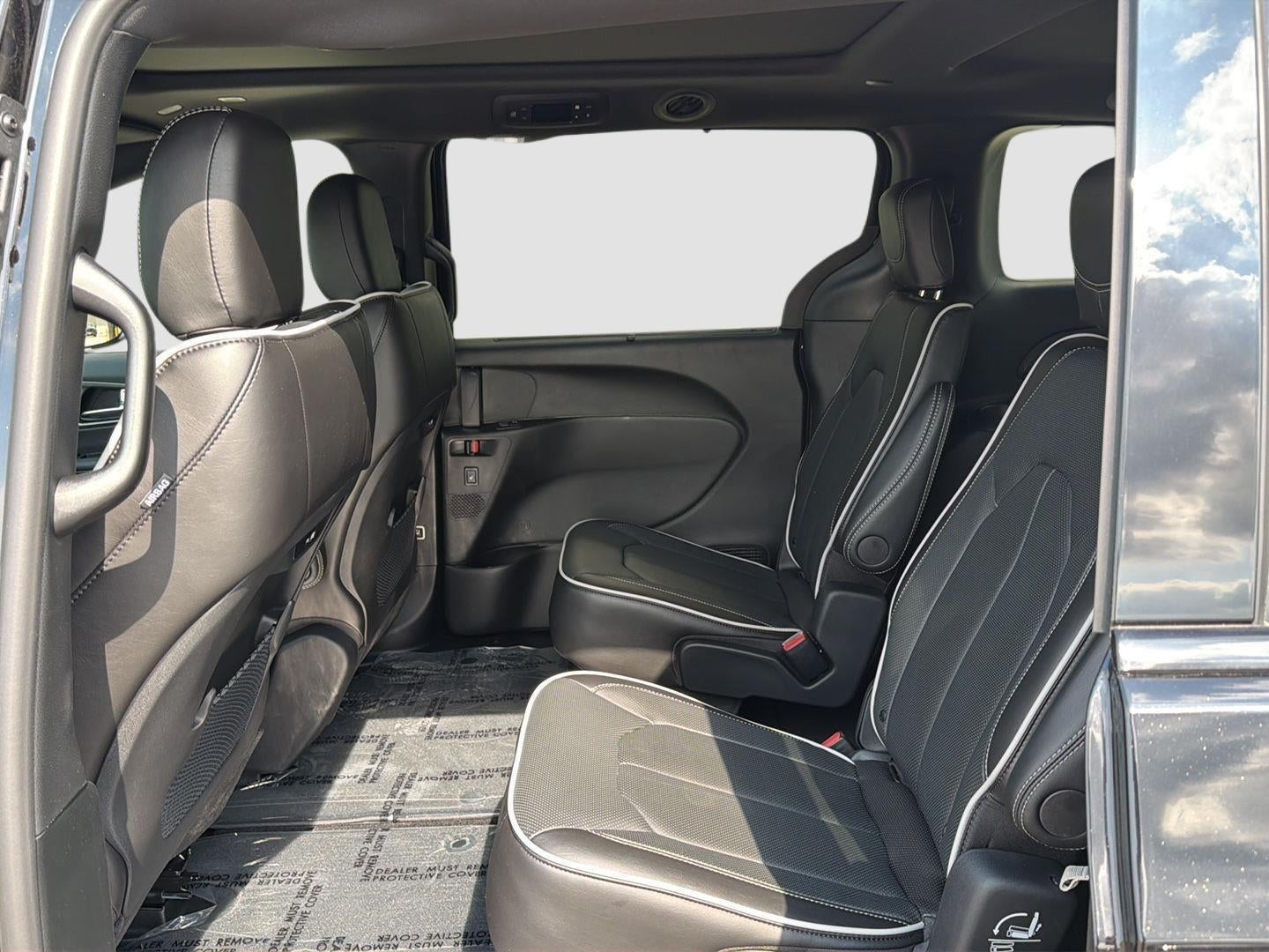 2027 Chrysler Pacifica PACIFICA LIMITED AWD