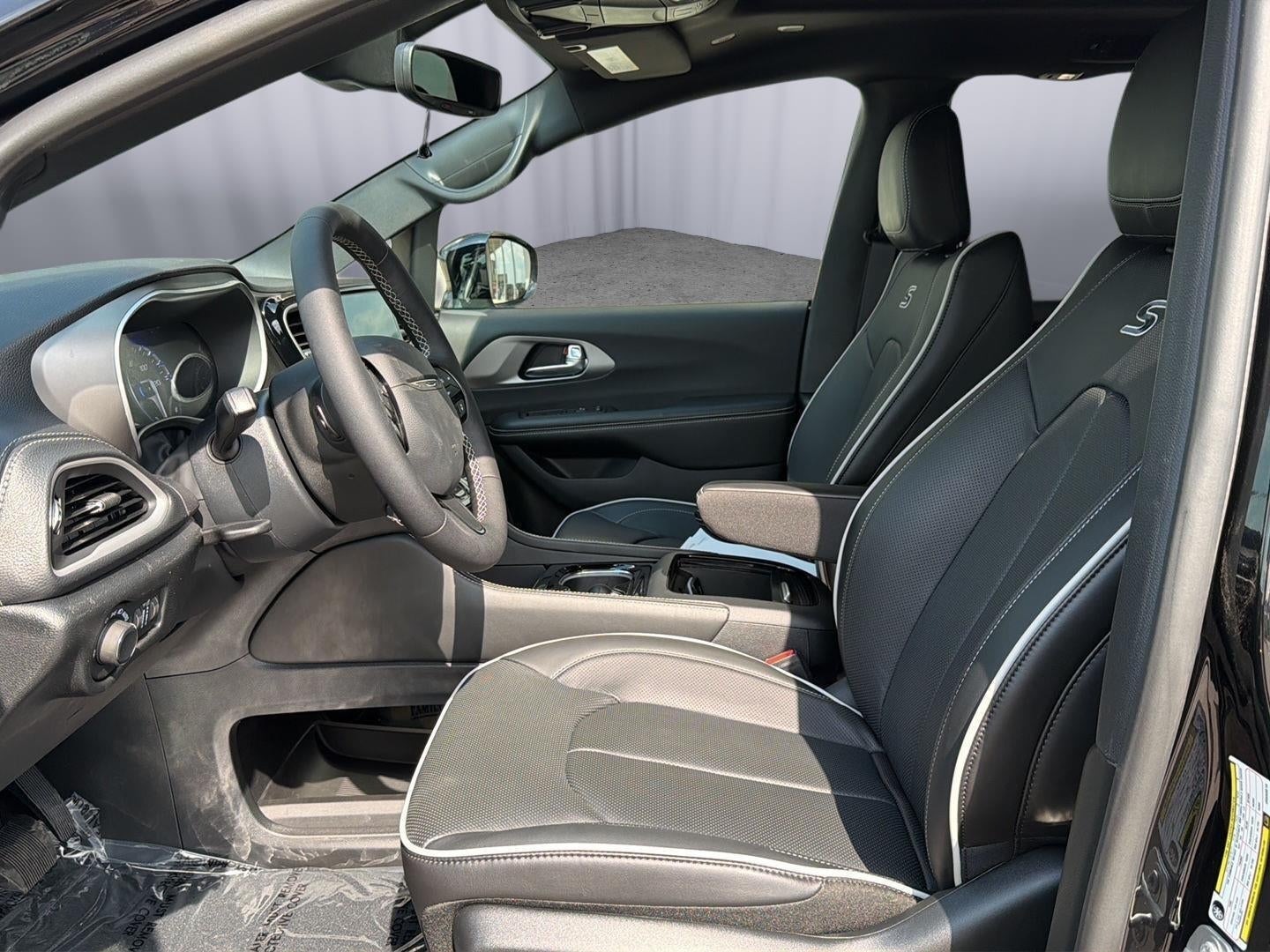2027 Chrysler Pacifica PACIFICA LIMITED AWD