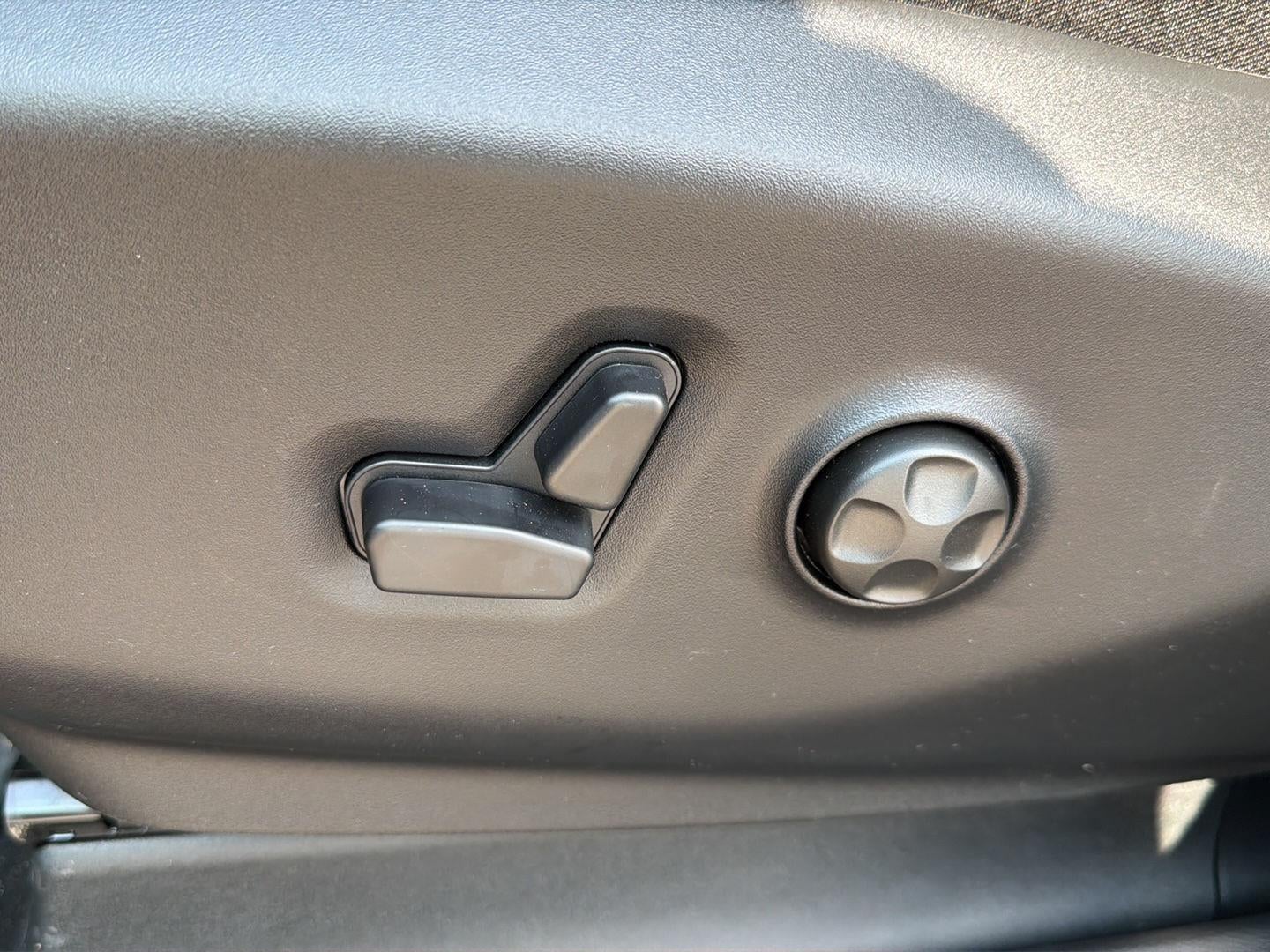 2027 Chrysler Pacifica PACIFICA LIMITED AWD