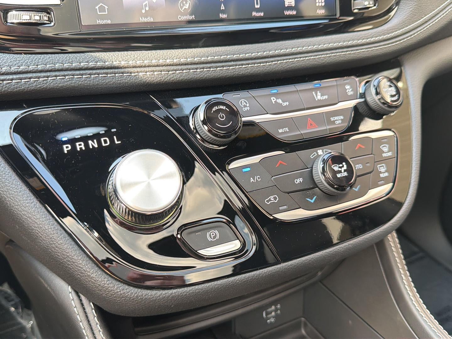 2027 Chrysler Pacifica PACIFICA LIMITED AWD