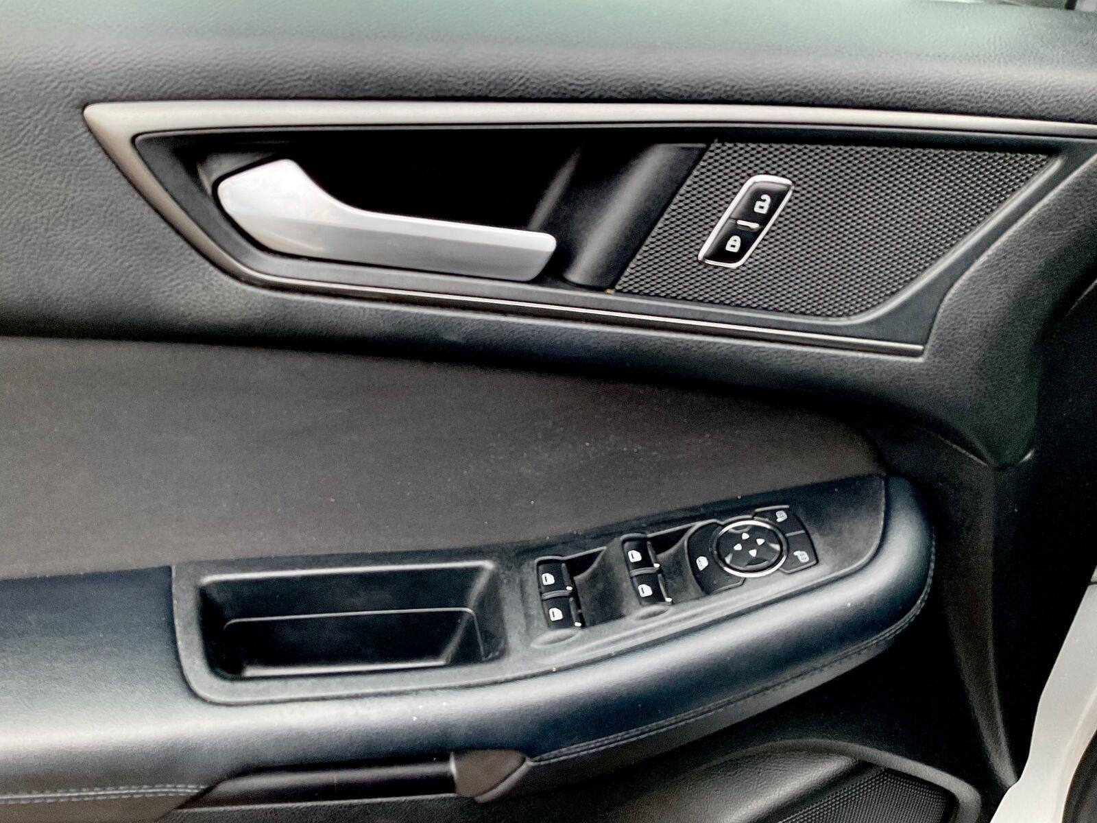 2018 Ford Edge SE