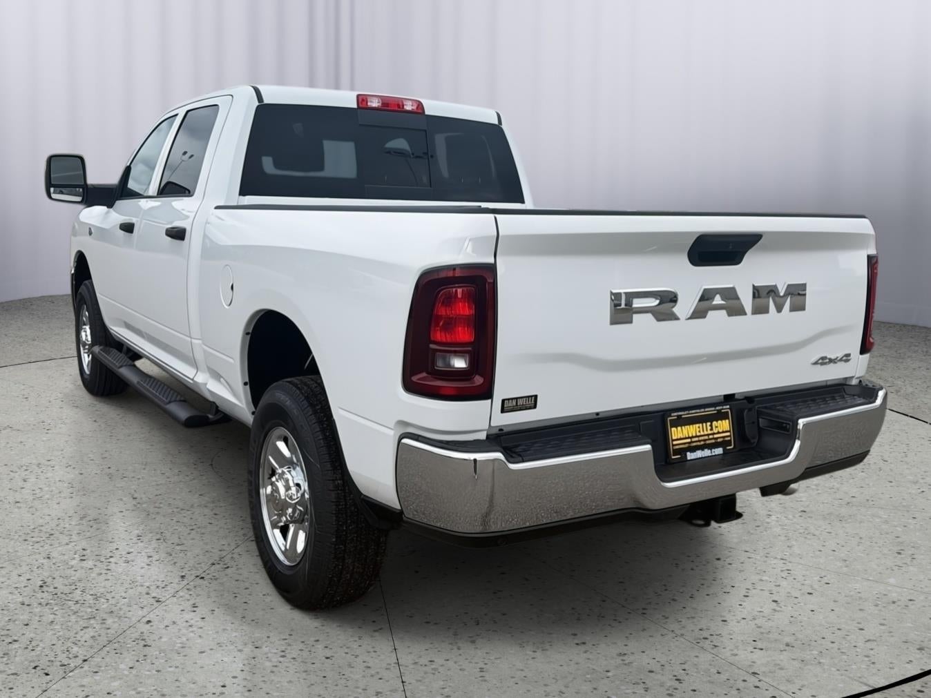 2027 RAM Ram 3500 RAM 3500 TRADESMAN CREW CAB 4X4 6'4' BOX