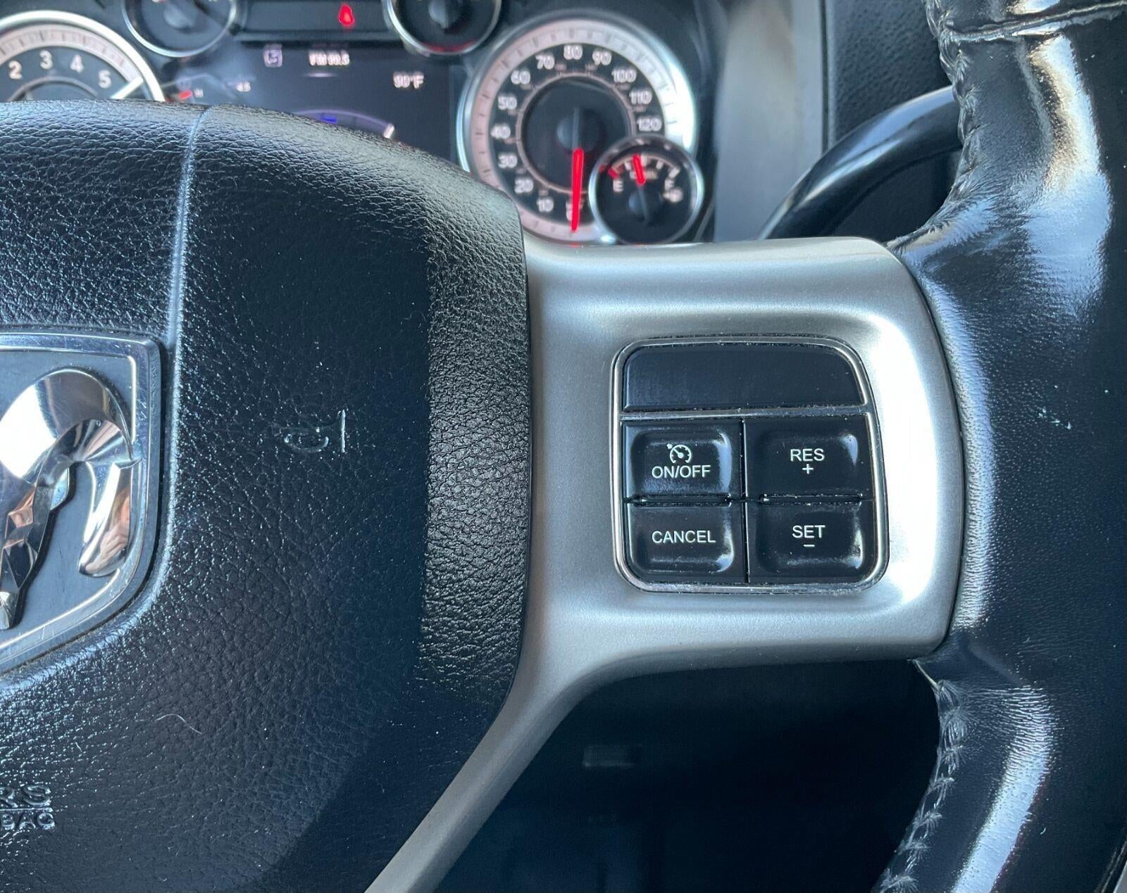 2018 RAM 3500 Laramie Crew Cab 4x4 6'4' Box