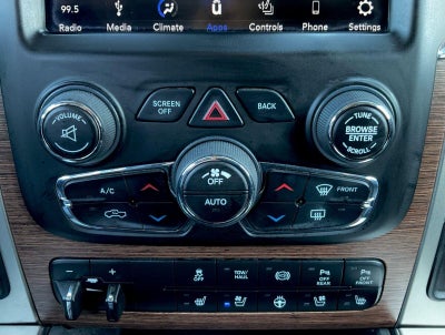 2018 RAM 3500 Laramie Crew Cab 4x4 6'4' Box