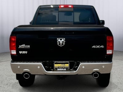 2017 RAM 1500 Big Horn Crew Cab 4x4 5'7' Box
